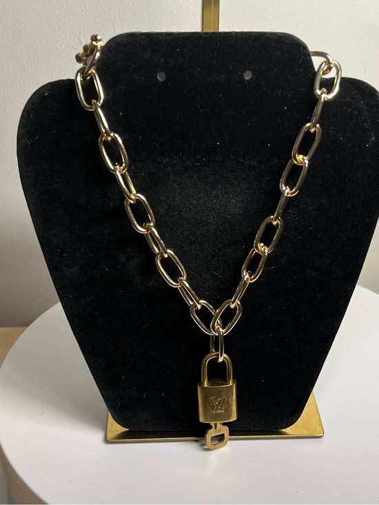 Louis Vuitton Jewelry - Louis Vuitton Solid Brass Lock and Key Charm on Baublebar Toggle Chain EUC